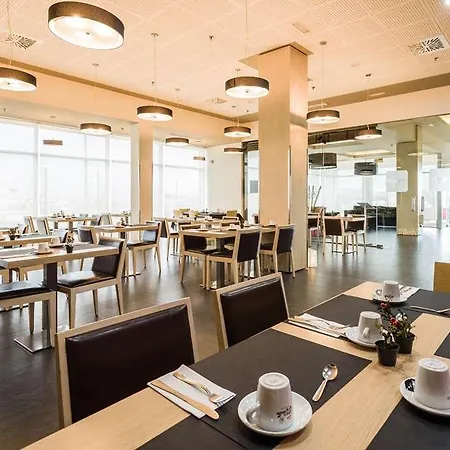Sercotel Plaza Feria 4* 사라고사