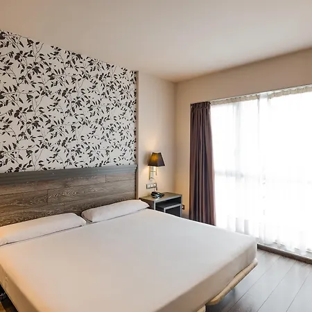 Sercotel Plaza Feria 4*