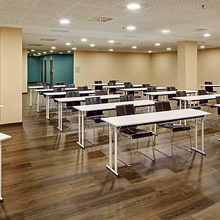Sercotel Plaza Feria 4* 萨拉戈萨