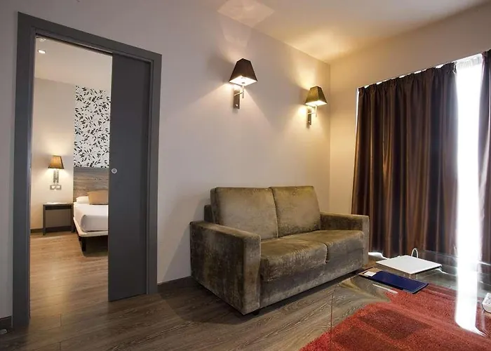 Sercotel Plaza Feria Hotell 4*