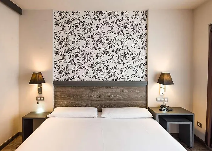 Sercotel Plaza Feria Hotell