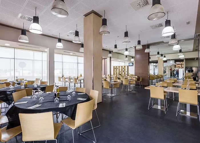 Sercotel Plaza Feria Hotel 4*