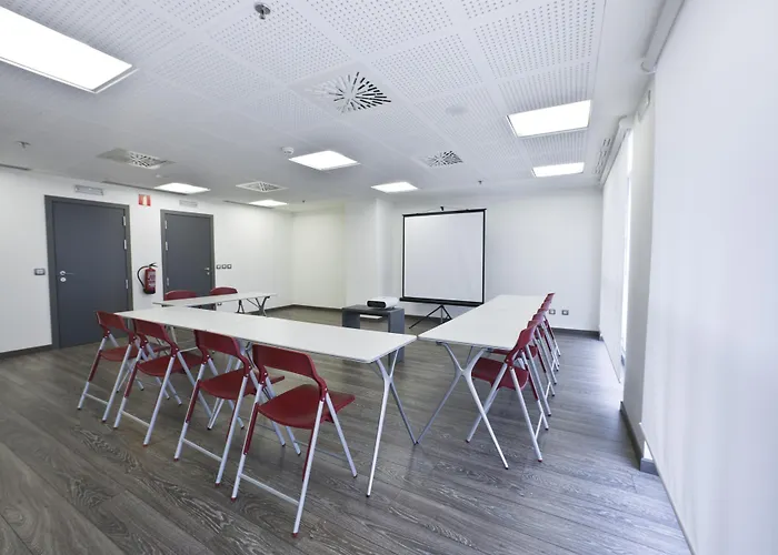 Hotel Sercotel Plaza Feria 4*